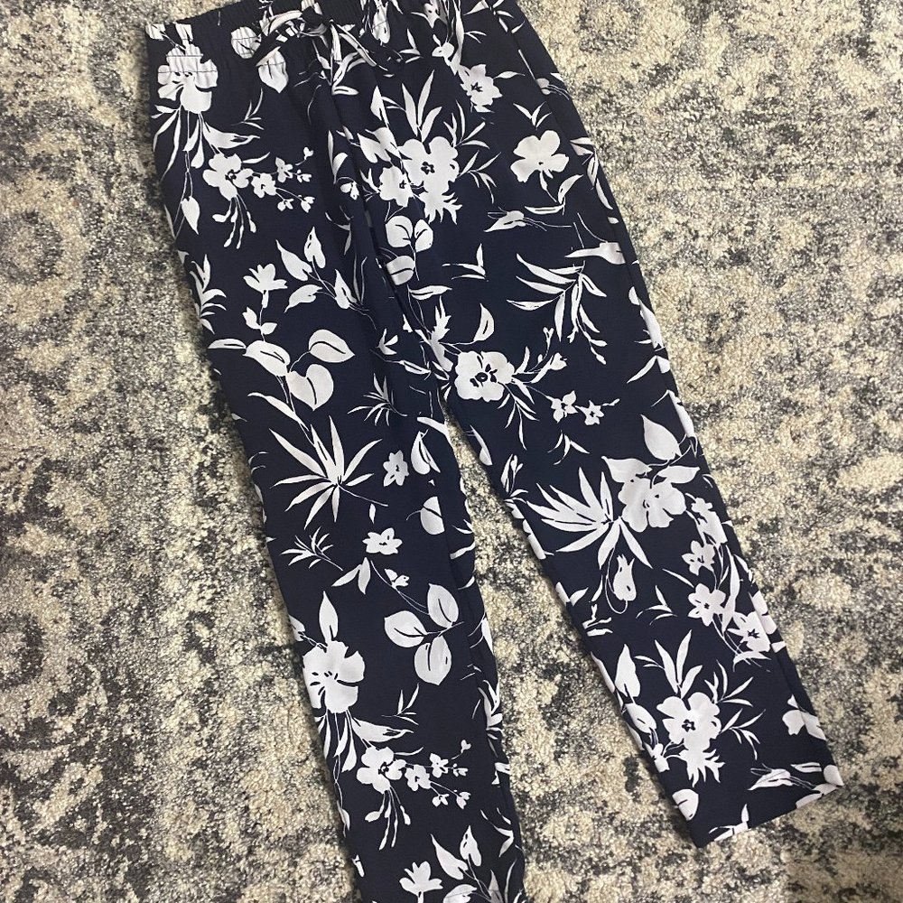 Ralph Lauren Floral Print Silky Pants Sz 2